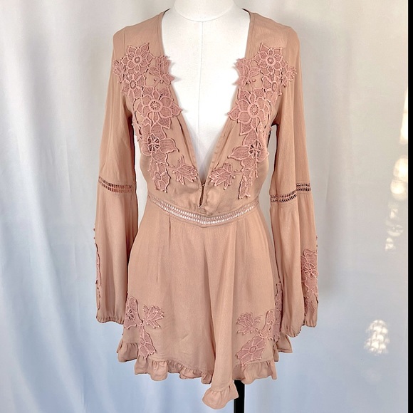 For Love And Lemons Pants - FOR LOVE & LEMONS Lilou Floral Romper Dusty Pink